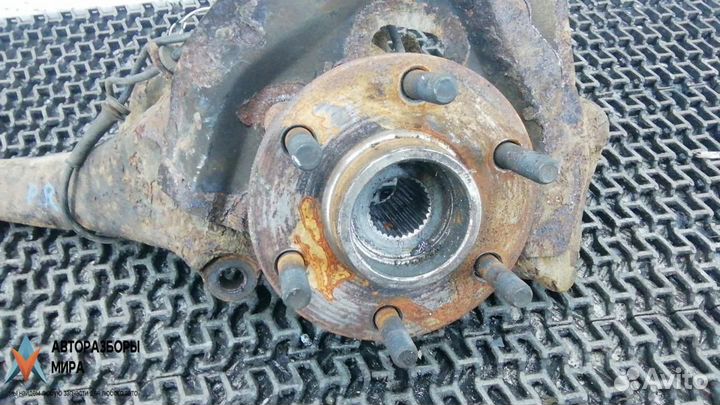 Ступица передняя правая Nissan Pathfinder R51 2008