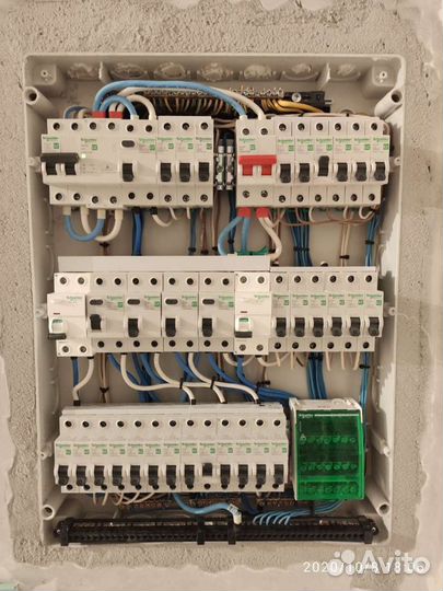 Электрик / электромонтаж