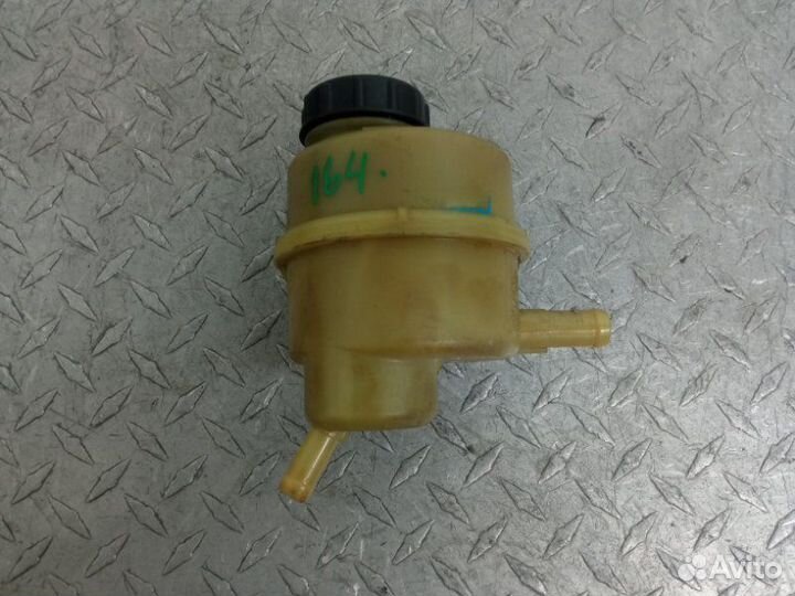 Бачок гур Renault Logan 2019