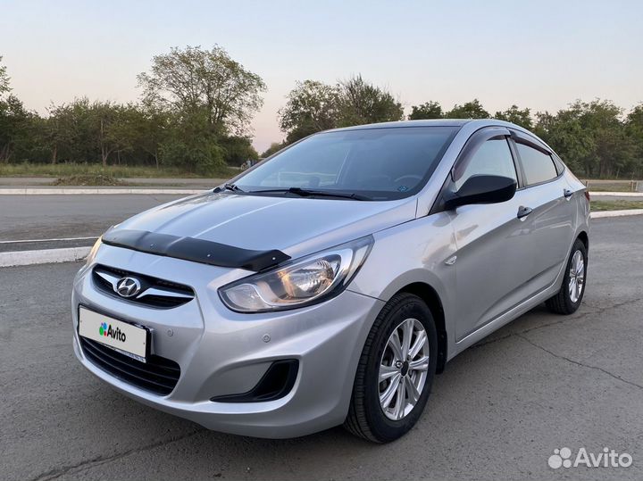 Hyundai Solaris 1.4 AT, 2011, 119 000 км