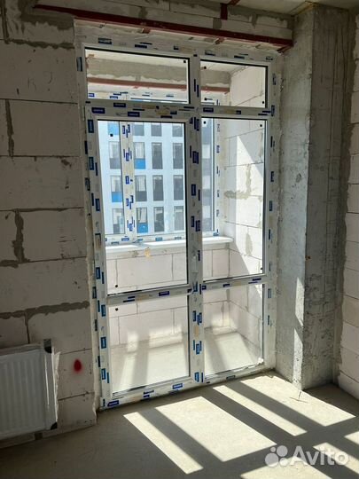 Дверь со стеклопакетом