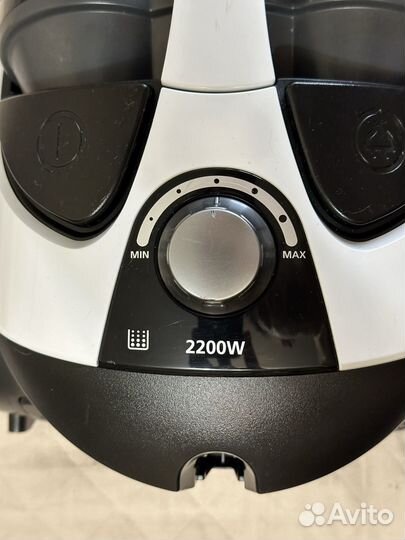 Пылесос с контейнером Samsung SC8835 белый