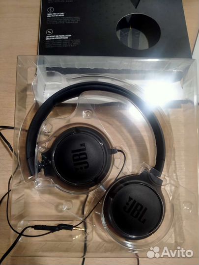 Проводные наушники jbl