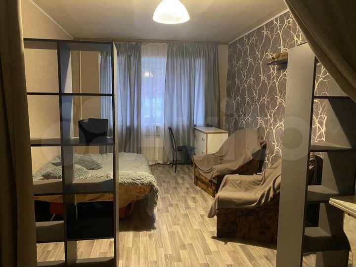 Комната 17 м² в 5-к., 1/5 эт.