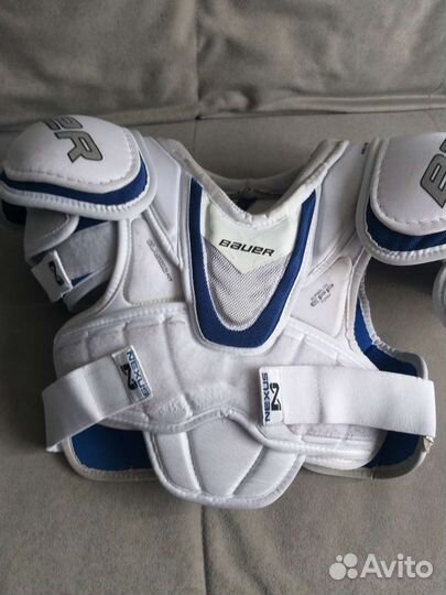 Нагрудник хоккейный подростковый б/у