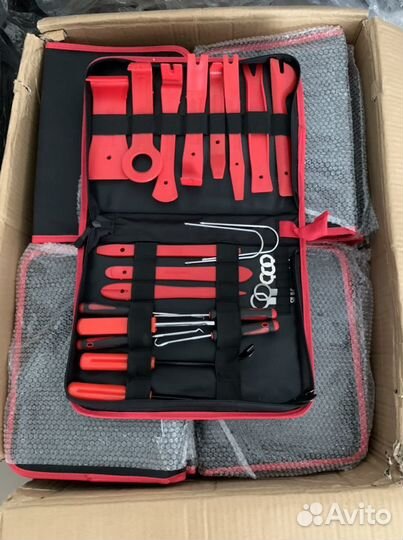 Комплект для демонтажа панелей салона и медиа устр