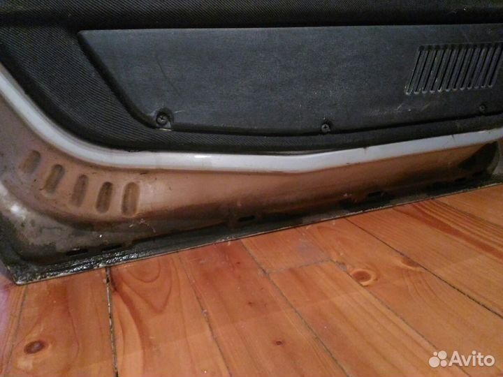 Дверь ваз 2111