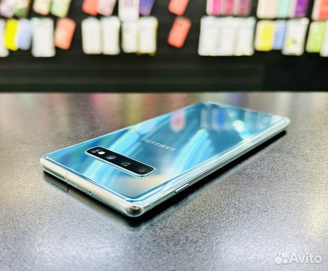 Samsung Galaxy S10+, 8/128 ГБ