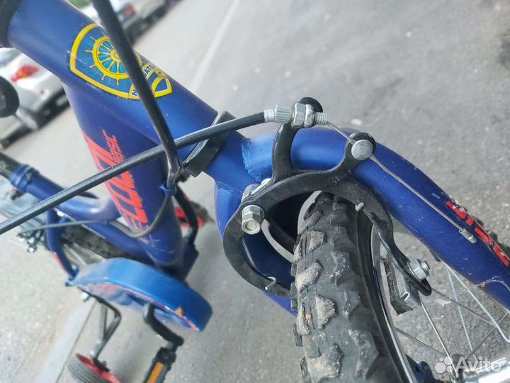 Детский велосипед с родительской ручкой