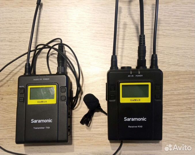 Петличный микрофон Saramonic UwMic9