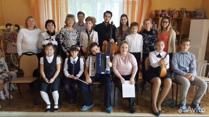 Преподаватель виолончели и сольфеджио