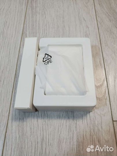 Мощное зарядное устройство Baseus GAN2 100W с 4usb