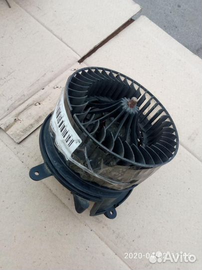 Моторчик печки Mercedes-Benz C-Class