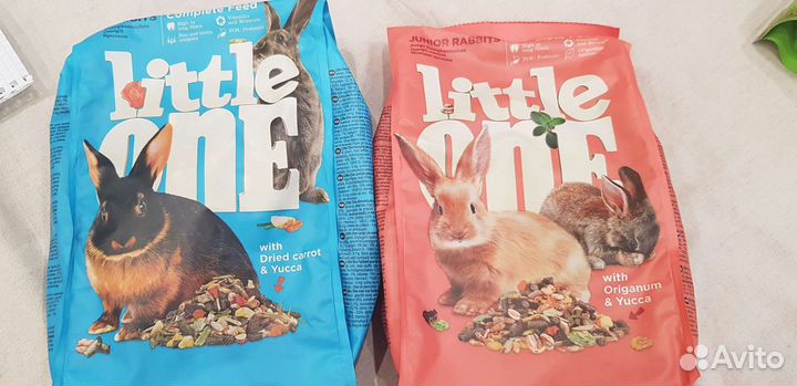 Рулетка, корм для грызунов и ошейник