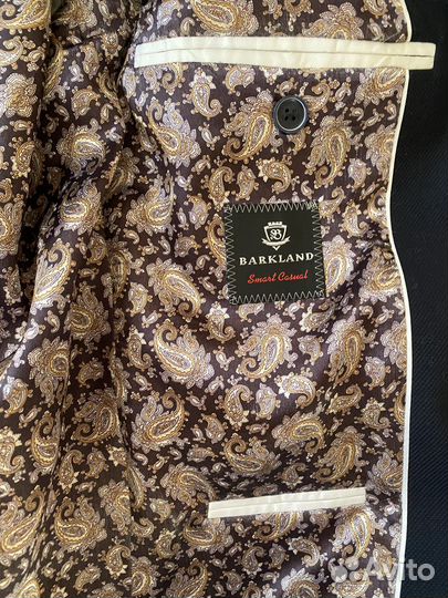 Классический темно-синий костюм barkland