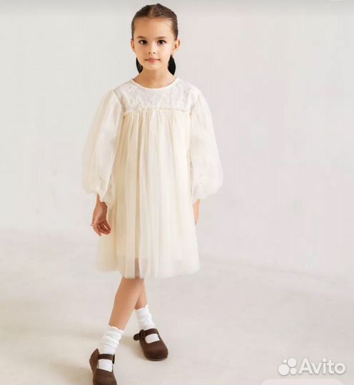 Нарядное платье на девочку на 7-8 лет