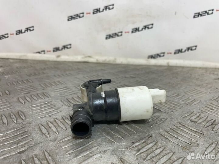 Насос стеклоомывателя Peugeot 207 1