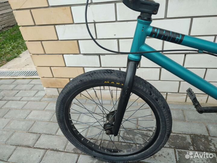 Трюковой велосипед BMX