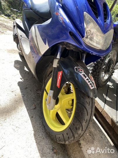 Yamaha aerox 100