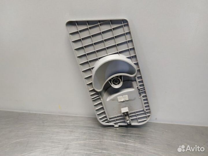 Обшивка стойки центральной правая Kia Rio X X-Line