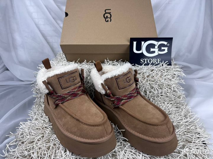 Ugg Funkarra Cabin Cuff Chestnut