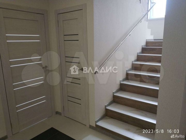 Дом 165 м² на участке 16 сот.