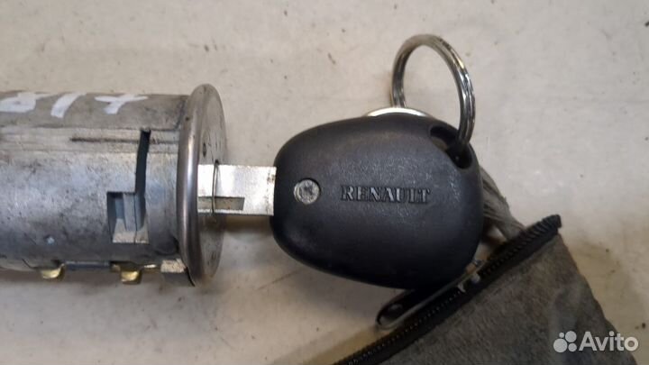 Замок зажигания Renault Scenic, 2002