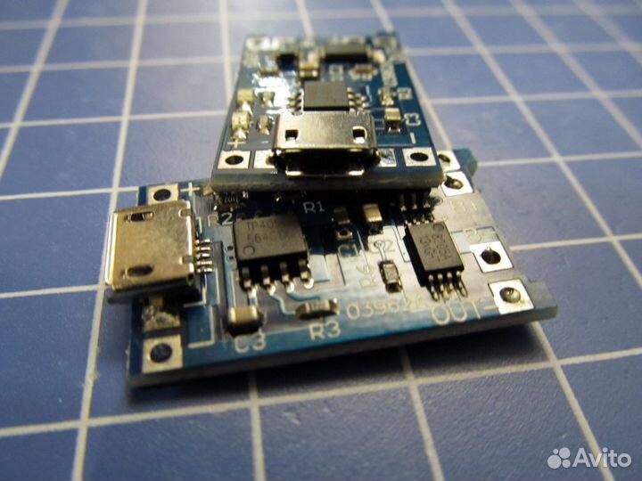 Зарядное устройство micro USB(18650)