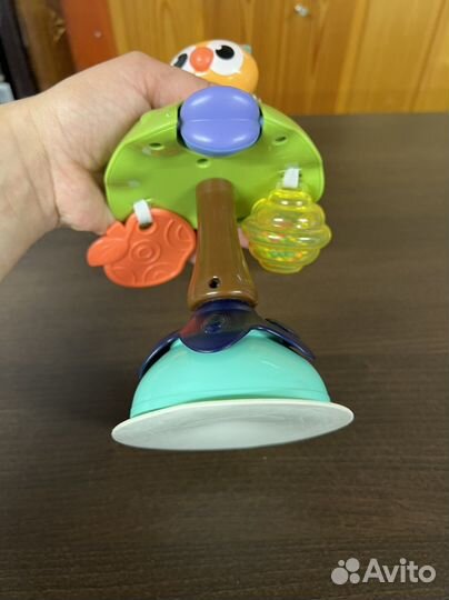Игрушка на присоске