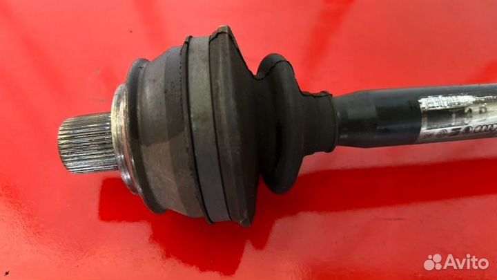 Привод задний правый Audi A6 C6 2.8 ccea 2010