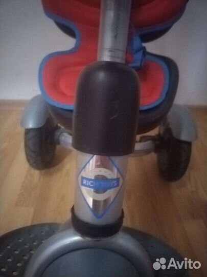 Трехколесный велосипед Rich Toys