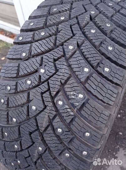 Pirelli Ice Zero 2 245/40 R19 98H