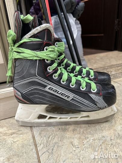 Хоккейные коньки bauer vapor x200
