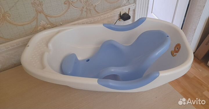 Ванночка для купания новорожденного