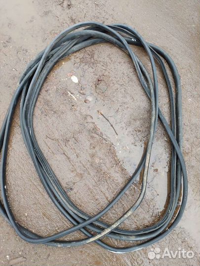 Уплотнитель дверей Рено Флюенс 2012г