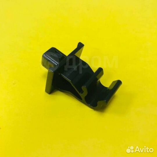 Клипса упора капота toyota 53452-47010