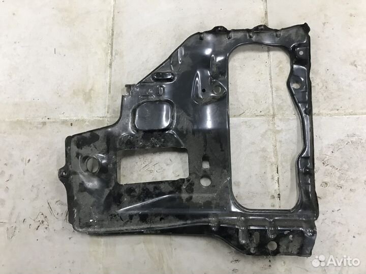 Суппорт фары Subaru Impreza GC GF