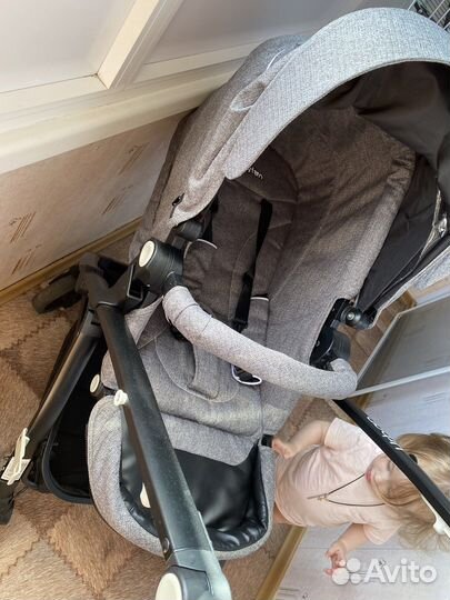 Коляска прогулочная