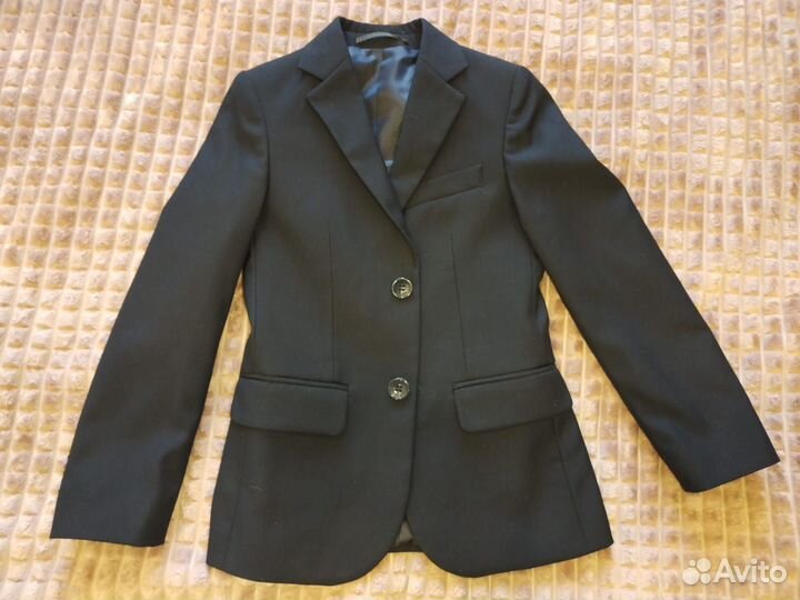 Школьный пиджак с жилеткой р.128