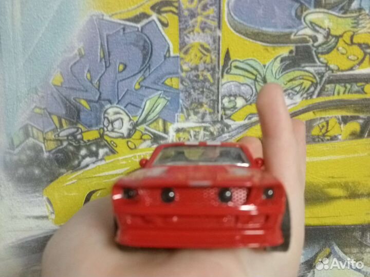Машинка игрушечная