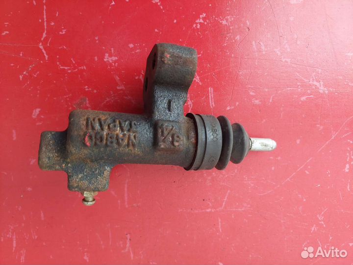 Рабочий цилиндр сцепления Nissan Primera P12