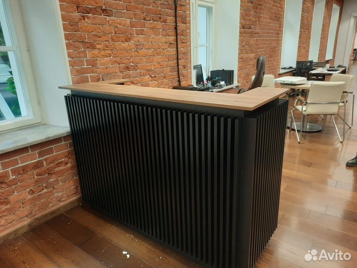 Стойка ресепшен