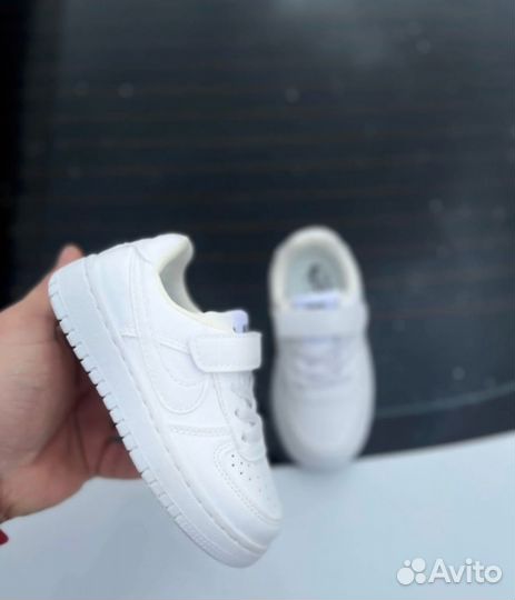 Кроссовки детские