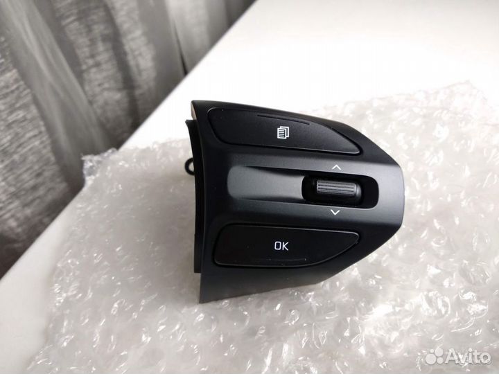 Кнопки на руль киа рио 4 (96720H8100)