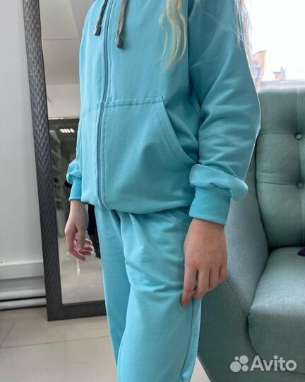 Спортивный костюм для девочки