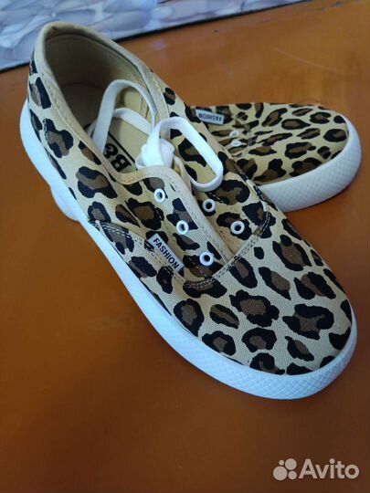 Обувь женская 39 размер новая