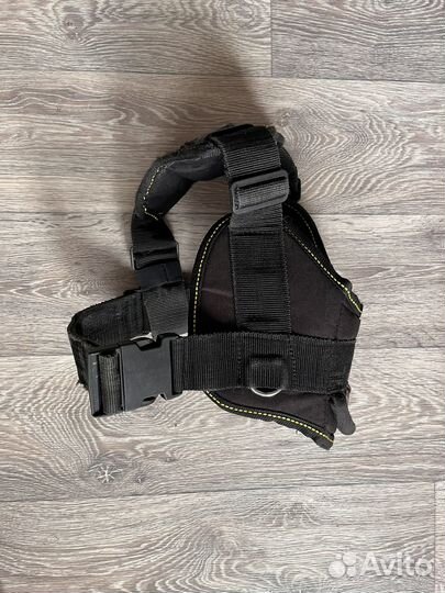 Шлейка для крупных собак