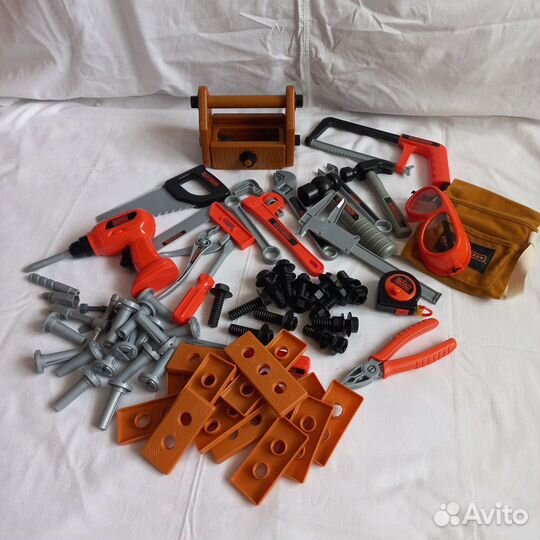 Набор инструментов игрушечный Black +Decker
