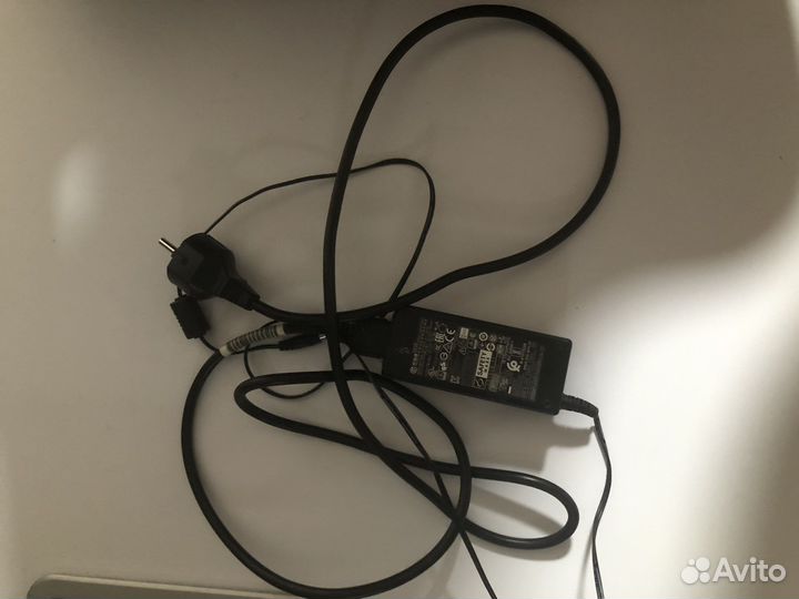 Монитор HP 27es T3M86AA сломанный