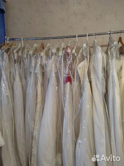 Свадебные платья 40-42-44-46